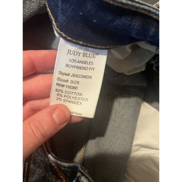 Judy Blue Boyfriend Fit Jeans, size 29/9 - Picture 3 of 16